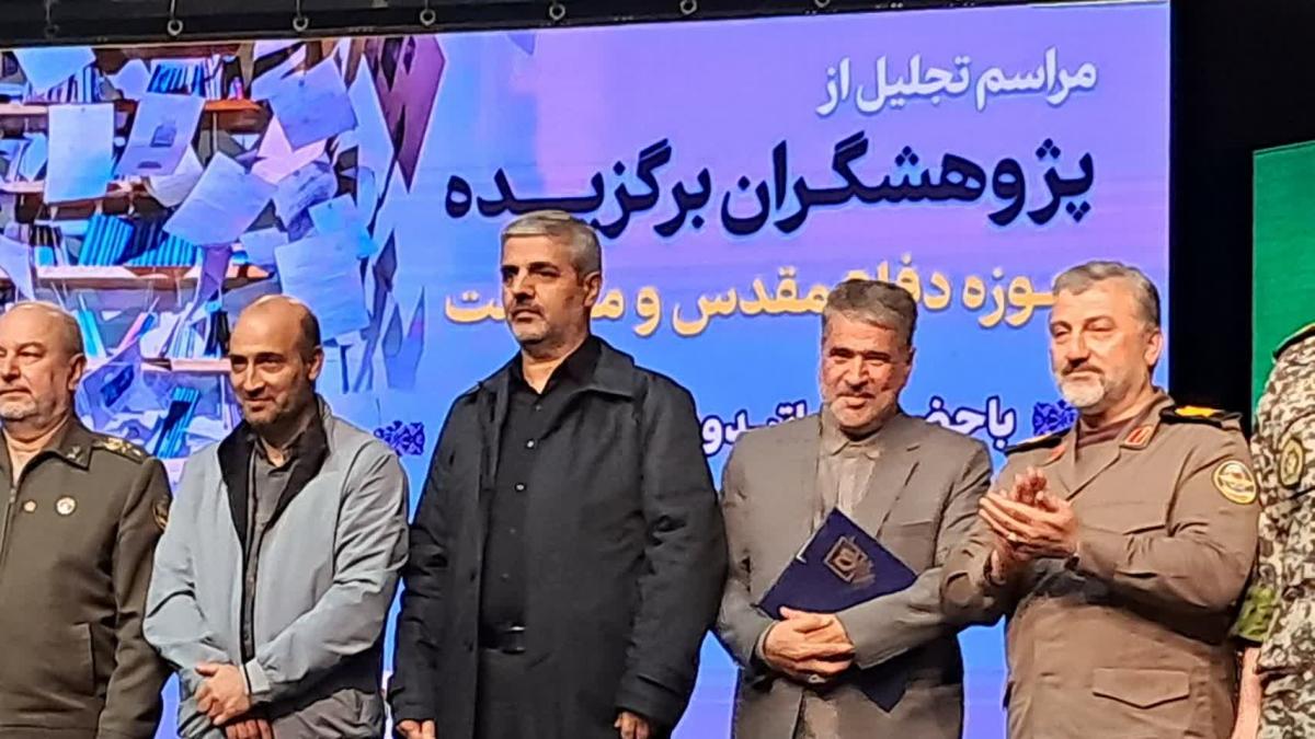 انتخاب شایسته استاد احمد فرجی بعنوان پژوهشگر حوزه دفاع مقدس